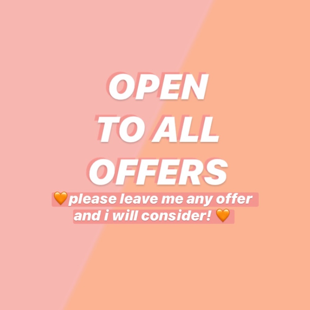OPEN TO OFFERS!🧡